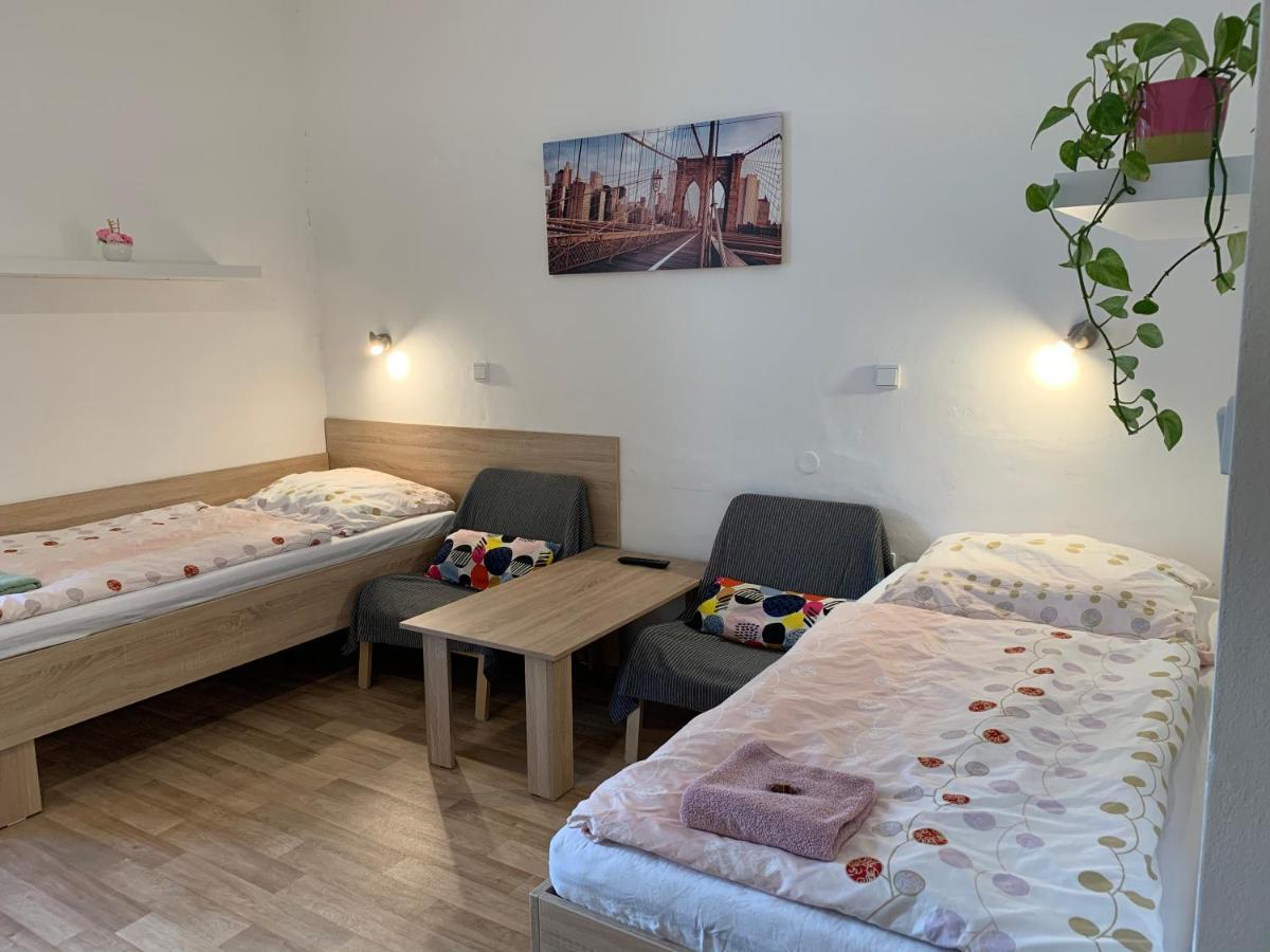 Penzion Mar Hradec Králové Exterior foto