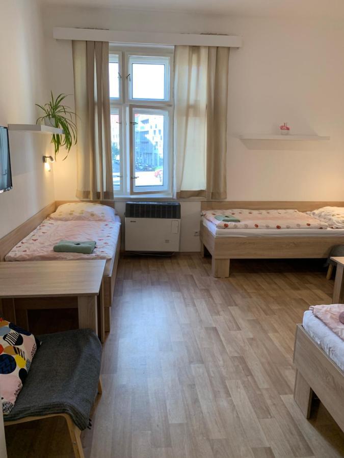 Penzion Mar Hradec Králové Exterior foto
